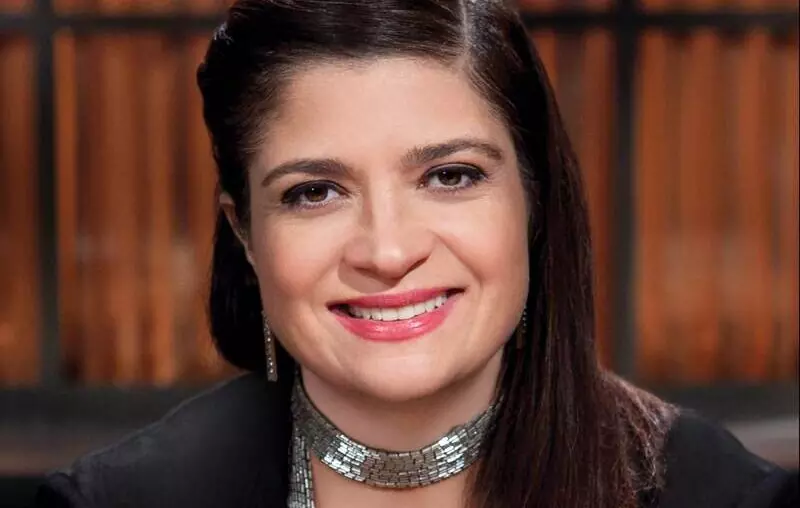 Alex Guarnaschelli Biography, Net Worth, Annual Salary, Husband, Early Life, Background, Family, Children